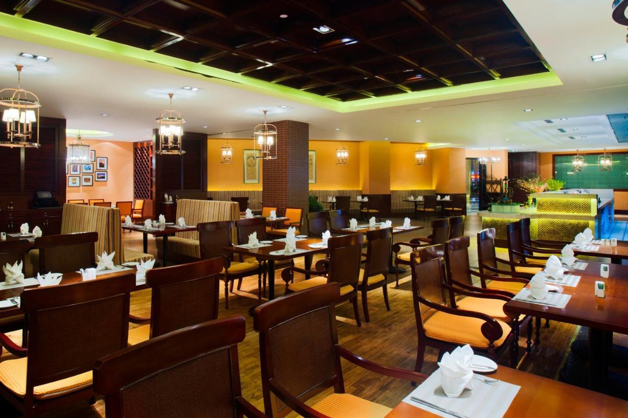 Holiday Inn Yinchuan International Trade Centre, An Ihg Hotel المظهر الخارجي الصورة