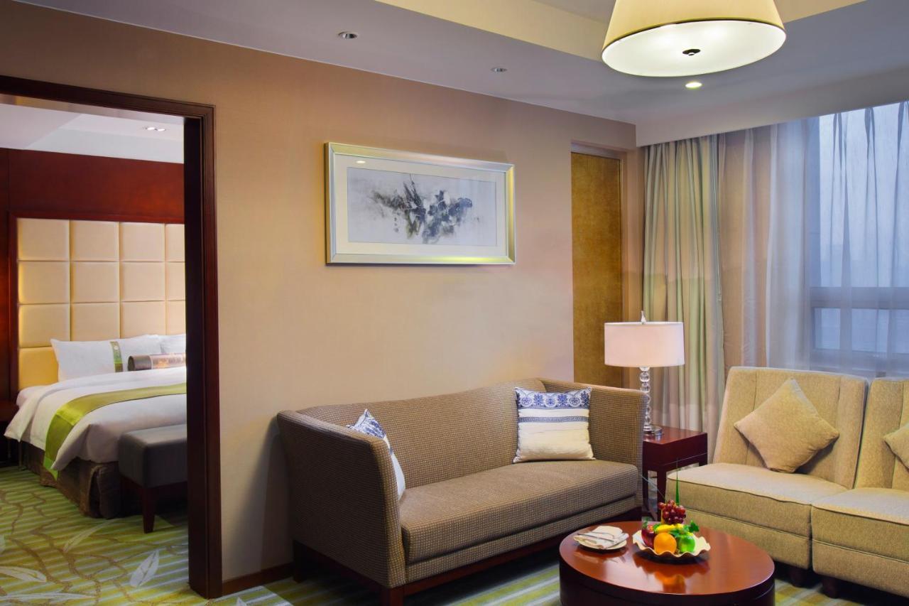 Holiday Inn Yinchuan International Trade Centre, An Ihg Hotel الغرفة الصورة