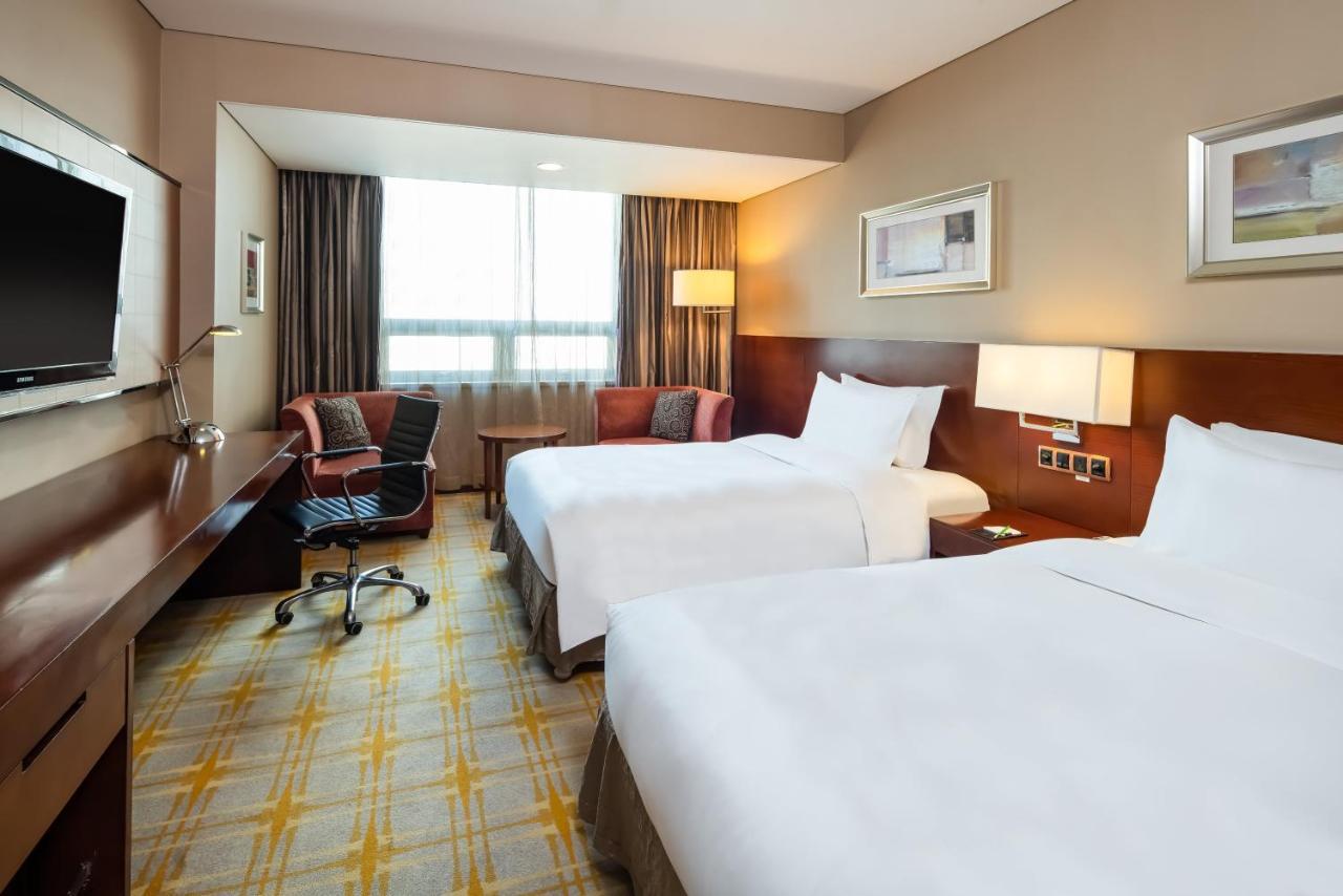 Holiday Inn Yinchuan International Trade Centre, An Ihg Hotel المظهر الخارجي الصورة